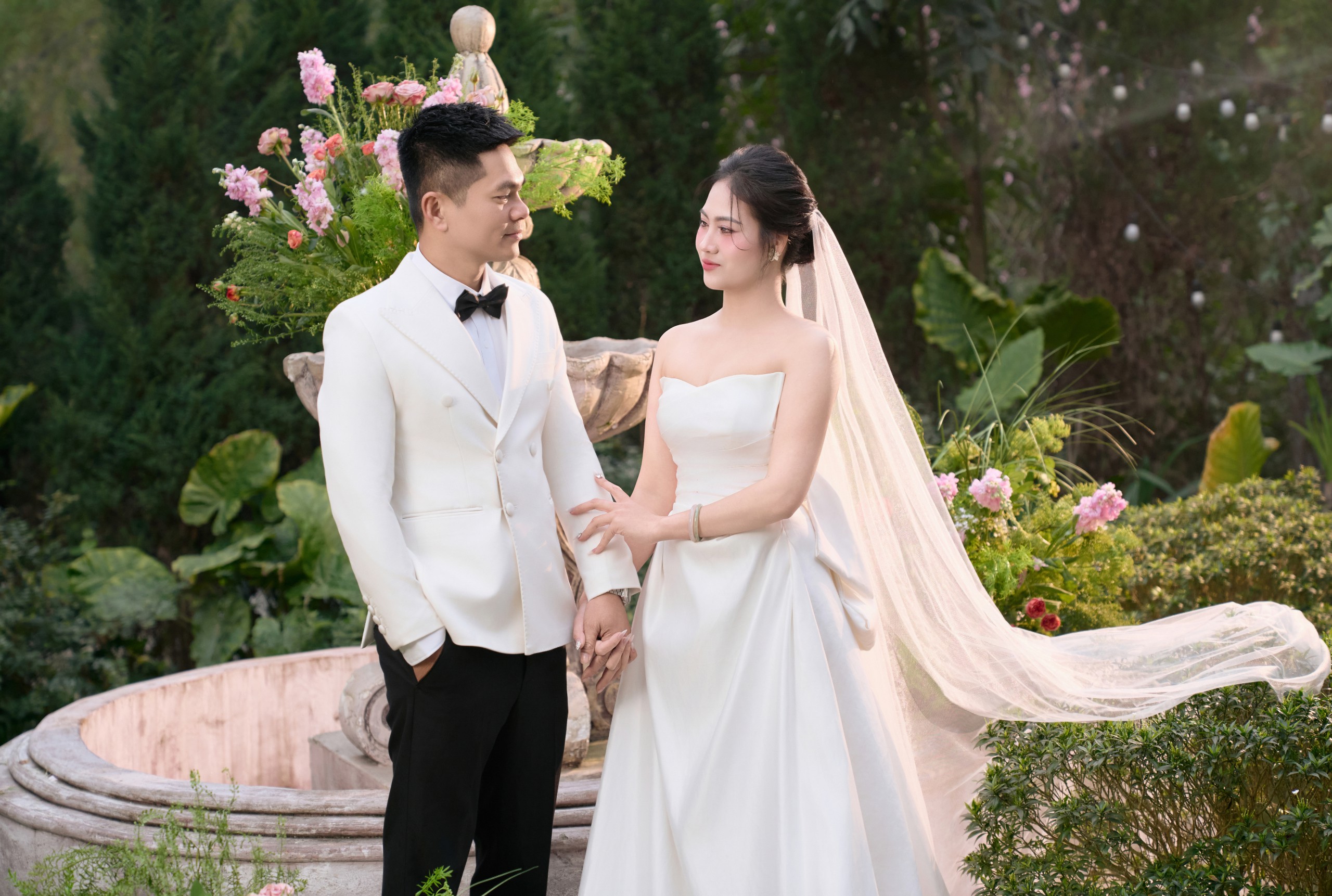 Quỳnh Anh & Việt Hưng